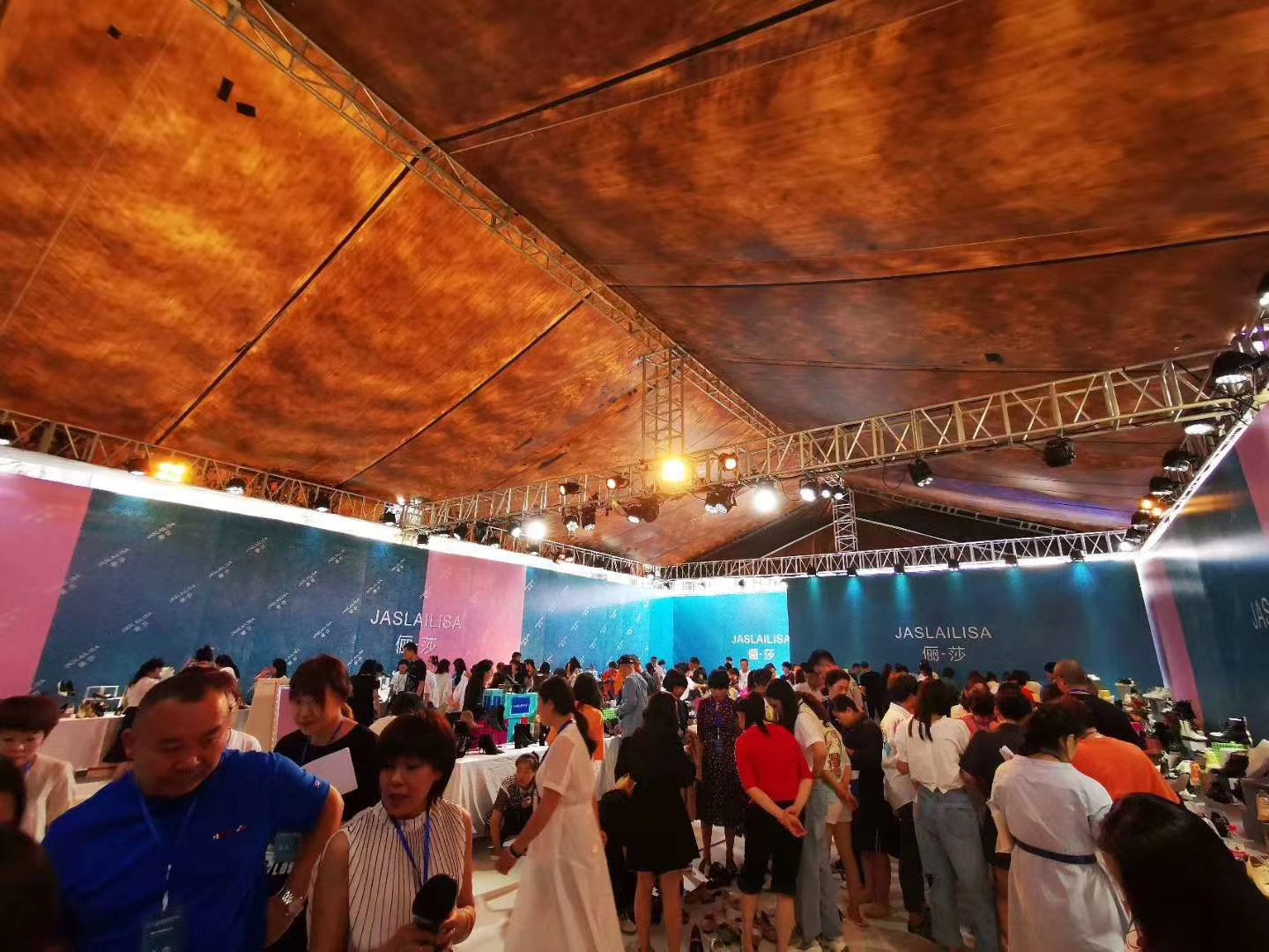麗江經(jīng)銷商大會